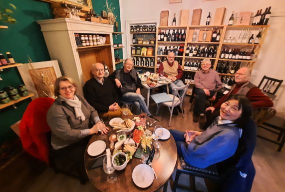 Wein-und Lavendel-Kulturtreffen in Französisch Buchholz zur Adventszeit, kurz vor Ende des aufregenden Jahres 2024 im HOFLADEN "FRANZ-ECK".