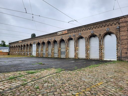 KulturforumMitglieder besuchen den Straßenbahnbetriebshof in Niederschönhausen, 1900-1901, 1924, von der "Großen Berliner Straßenbahn erbaut